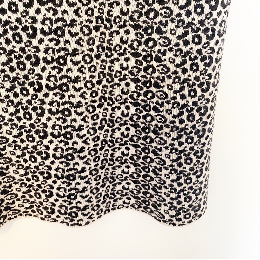Nygard Collection - Knit Cheetah Print Sleeveless Top - Picture 16 of 16